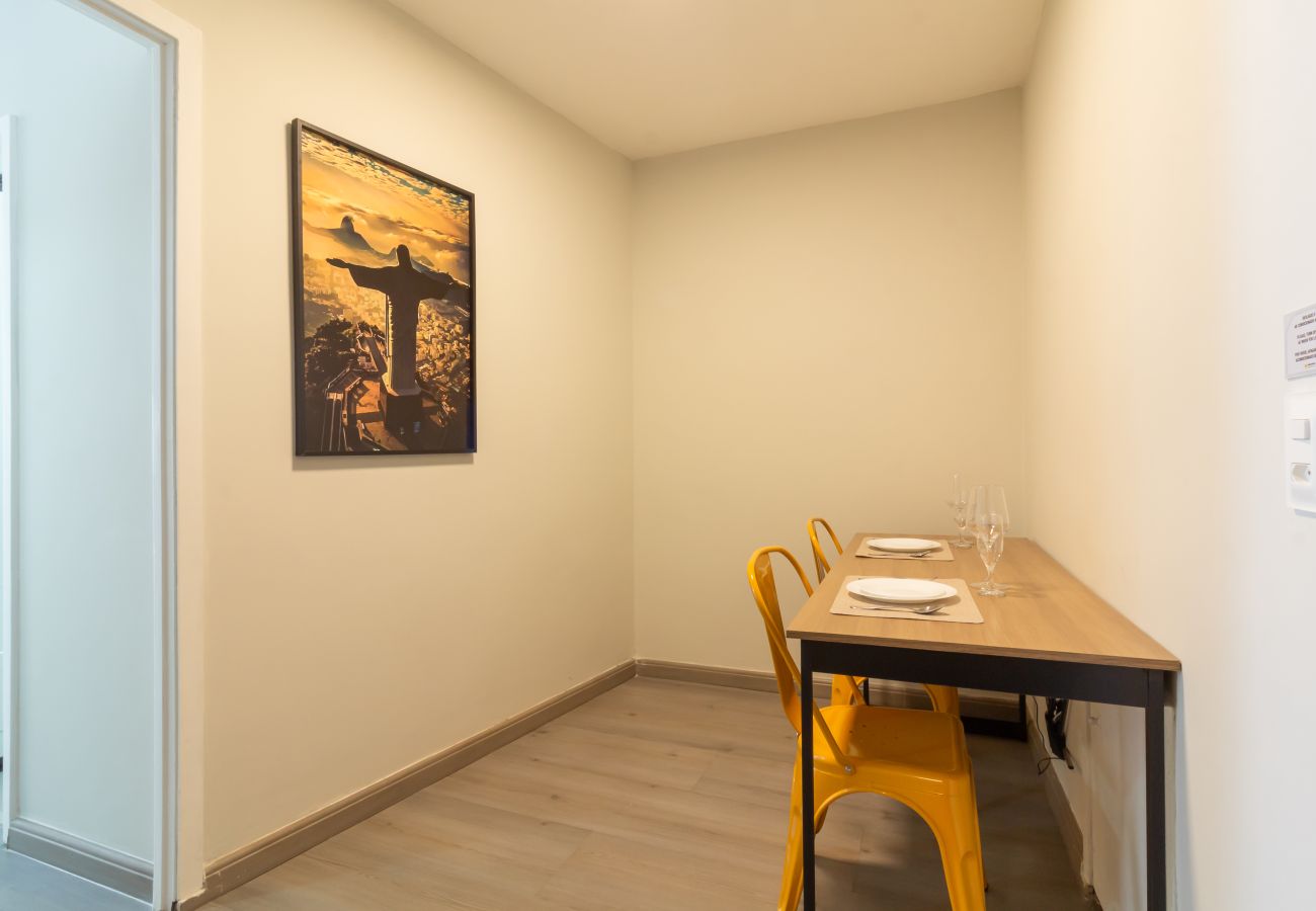 Studio a Rio de Janeiro - Conforto no Coração do Rio | RB1701