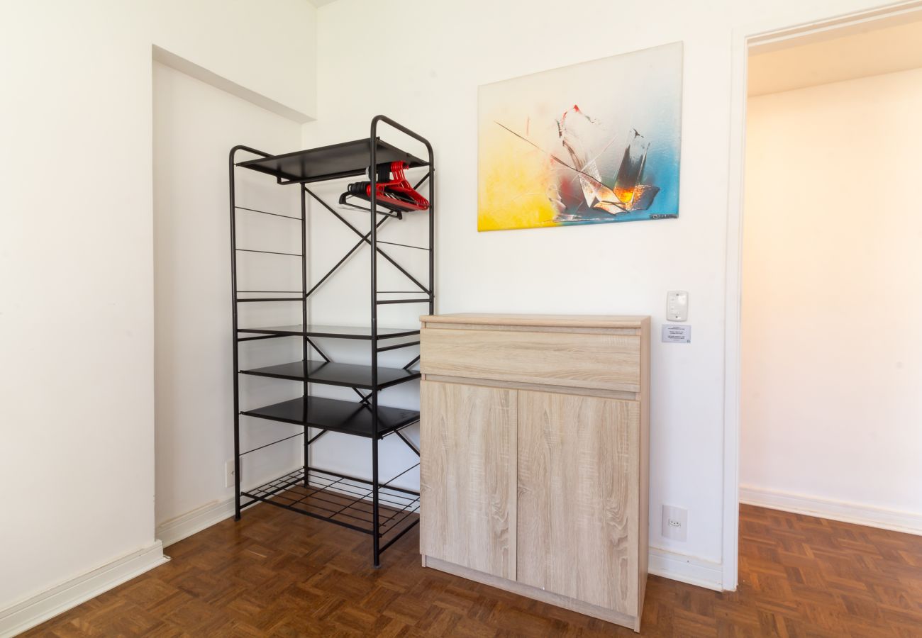 Apartamento em Rio de Janeiro - 10 minutos da praia de Ipanema | AC402