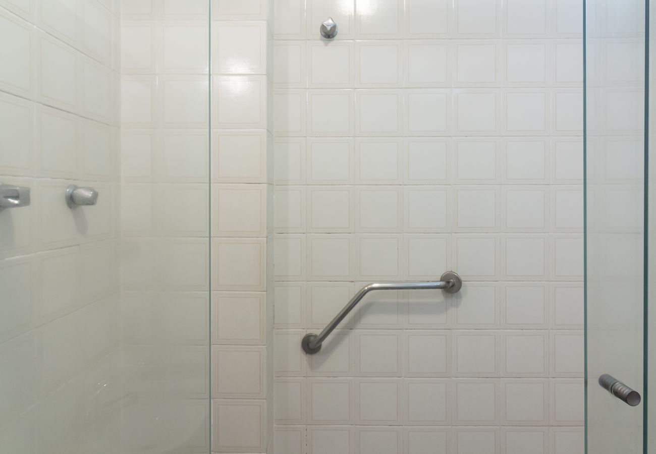 Apartamento em Rio de Janeiro - Conforto e Tranquilidade no Humaitá | M404