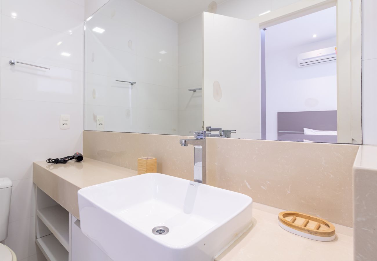 Apartamento em Rio de Janeiro - Apartamento em Copacabana a 3 minutos da Praia | NSC602