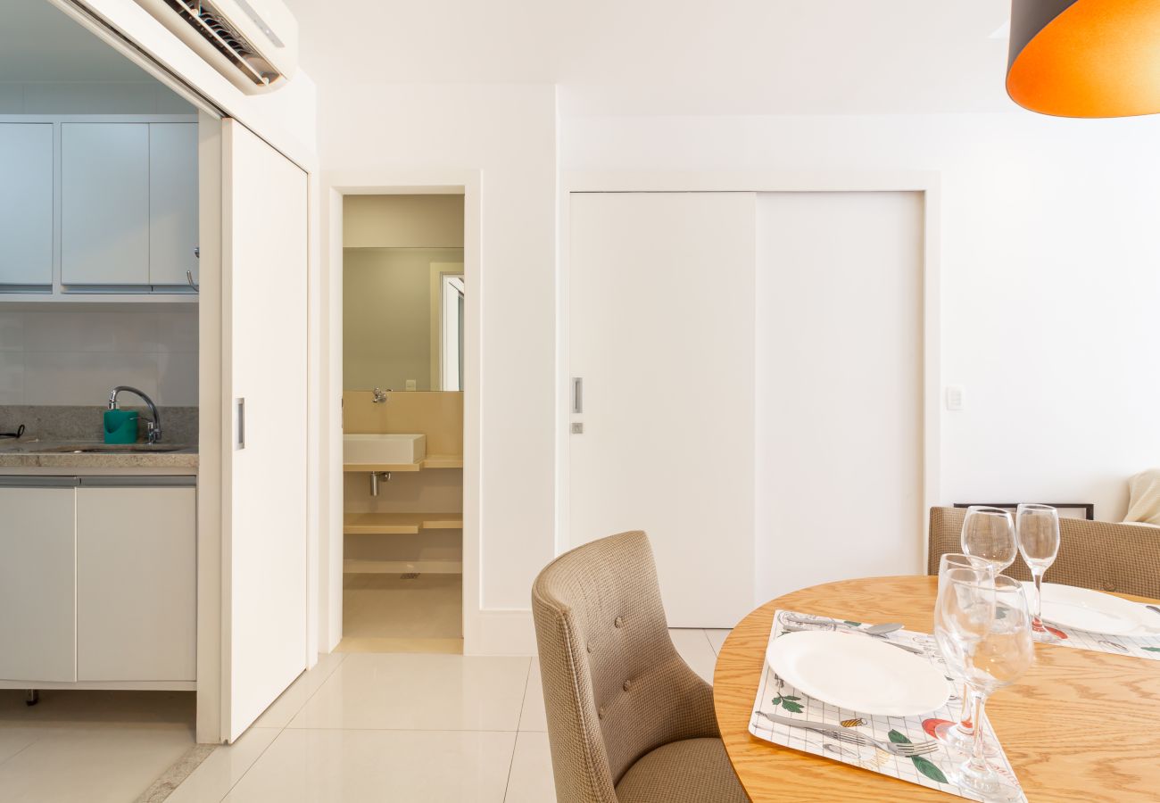 Apartamento em Rio de Janeiro - Apartamento em Copacabana a 3 minutos da Praia | NSC602
