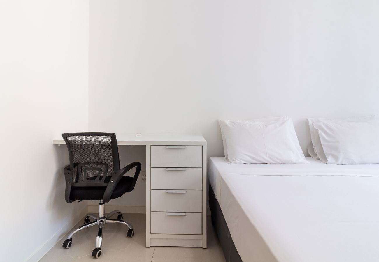 Apartamento em Rio de Janeiro - Apartamento em Copacabana a 3 minutos da Praia | NSC602