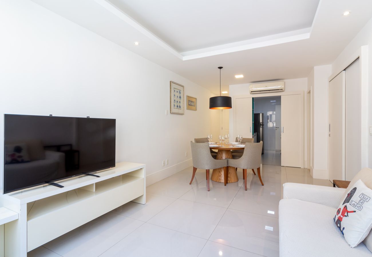 Apartamento em Rio de Janeiro - Apartamento em Copacabana a 3 minutos da Praia | NSC602