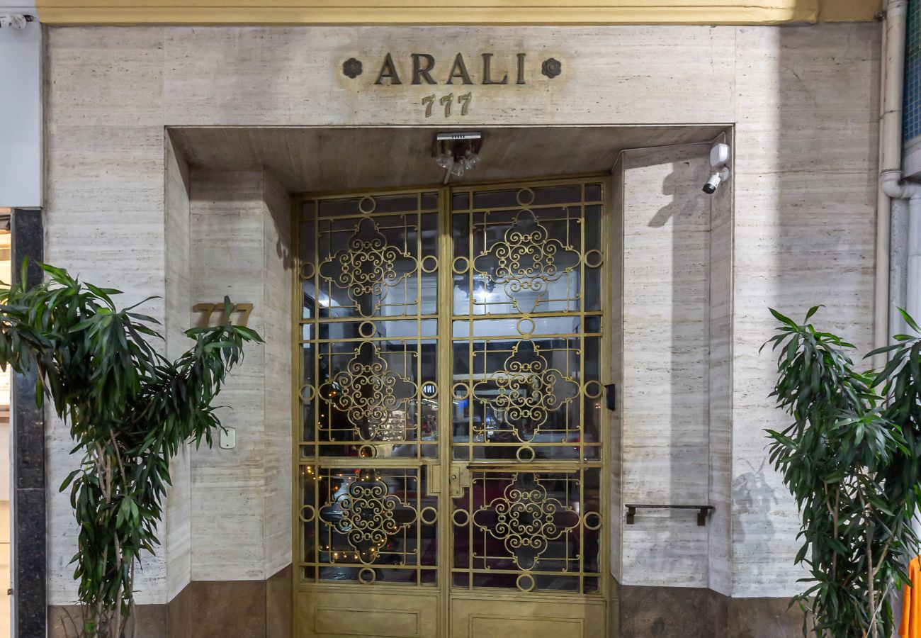 Apartamento em Rio de Janeiro - Refúgio em Copacabana a 5min da praia | NSC1102 
