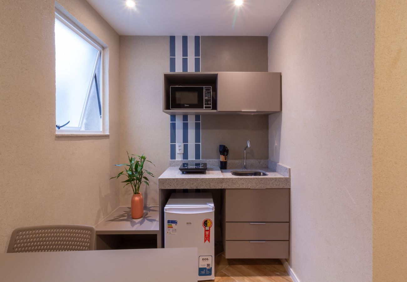 Apartamento em Rio de Janeiro - Refúgio a Poucos Passos de Praia de Copacabana | Q15